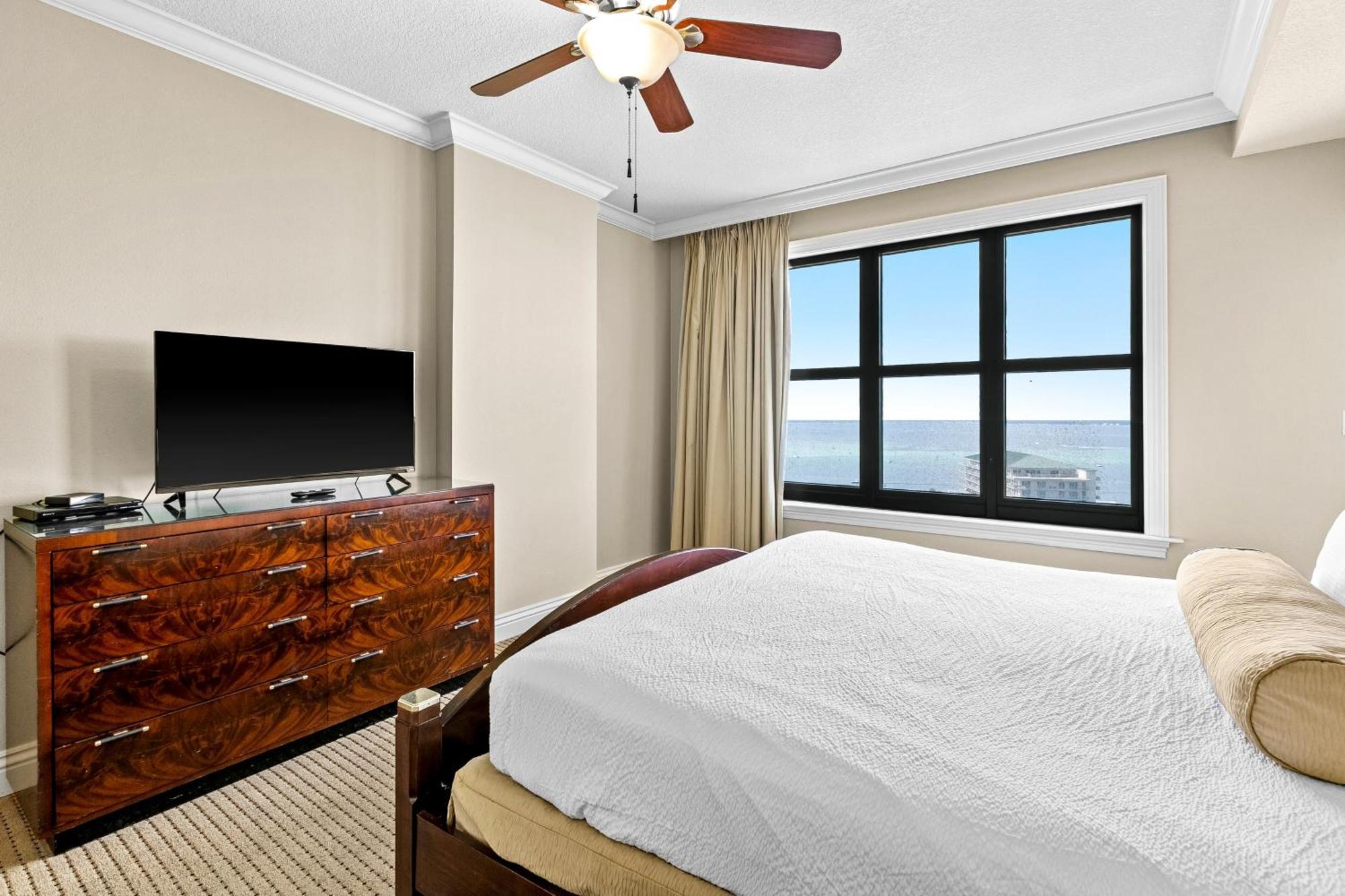 Emerald Grande Destin Room photo