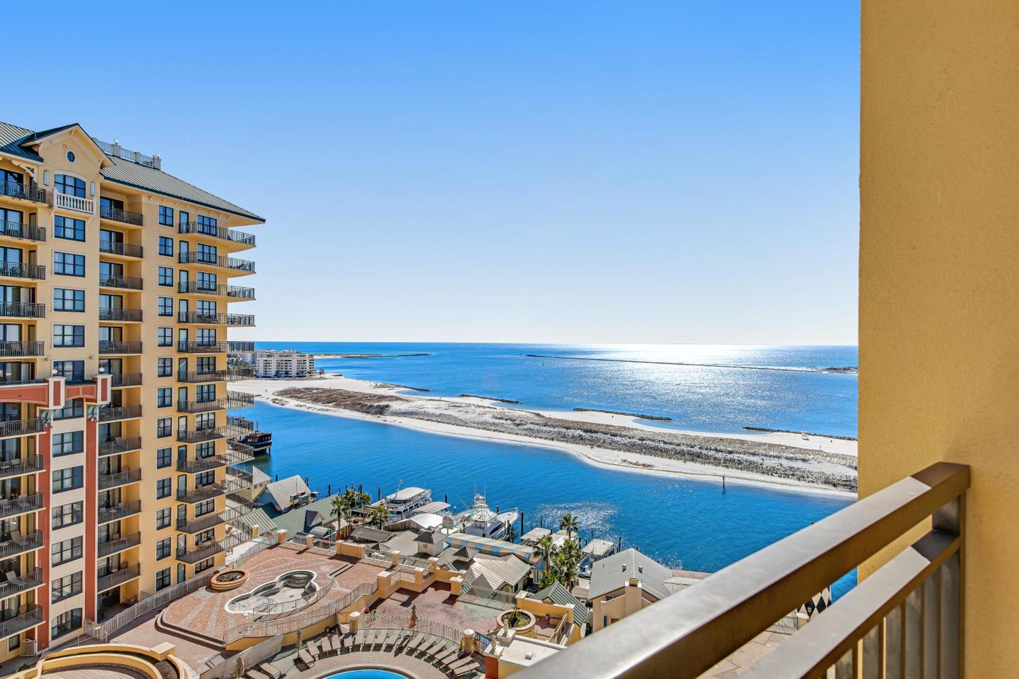 Emerald Grande Destin Room photo